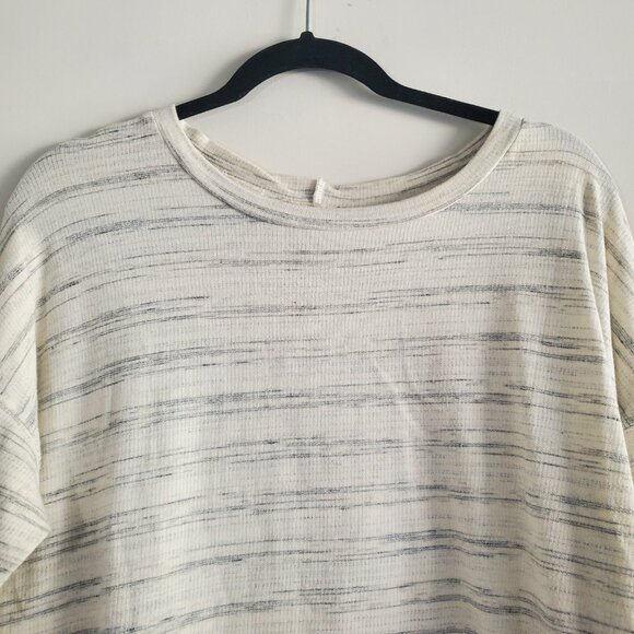 Altar'd State Striped T-shirt Large Cream Tasseled Boho Chic Casual - Picture 2 of 9